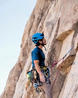 Climbing cropped 683x1024 320x400 Home
